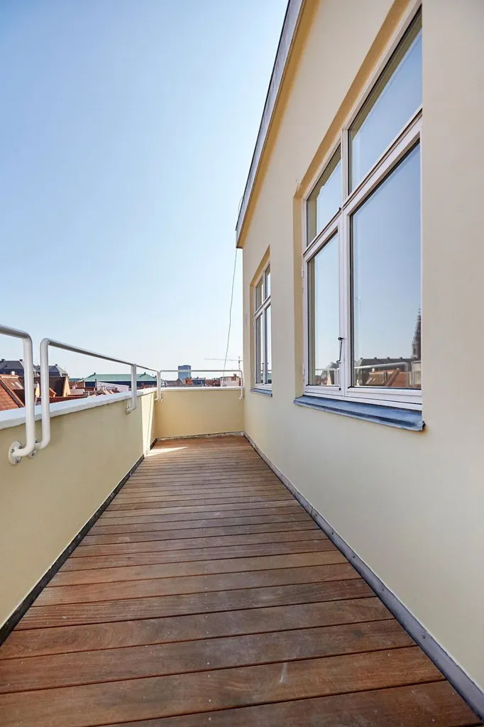 Terrass - Contemporary Apartment with Rooftop Terrace in Copenhagen