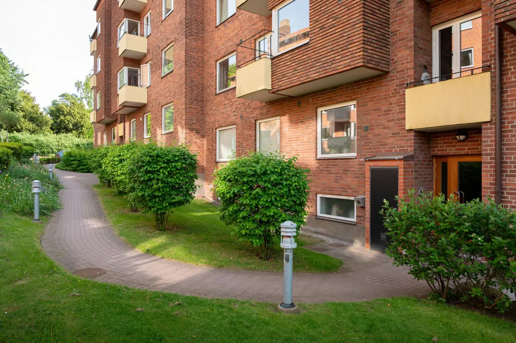Aed - Charming Apartment with Balcony in Helsingborg