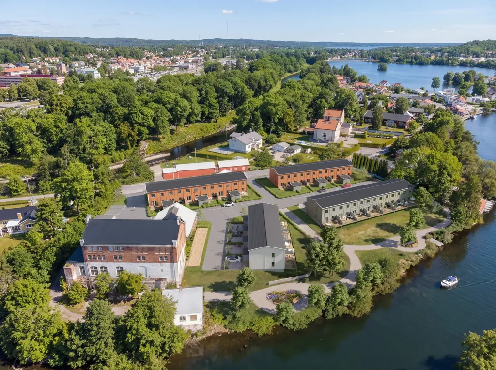 Vista aerea - Modern Terraced House with Water Views in Motala