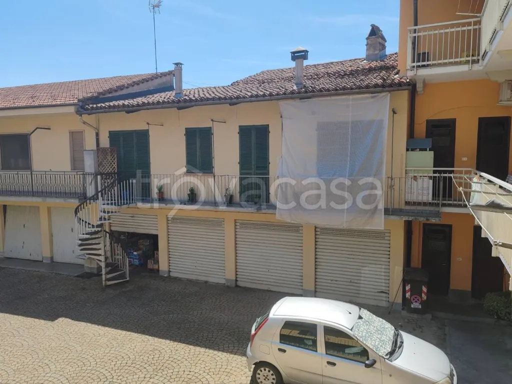 Esterno - Central Trilocale with Balcony in Caramagna Piemonte