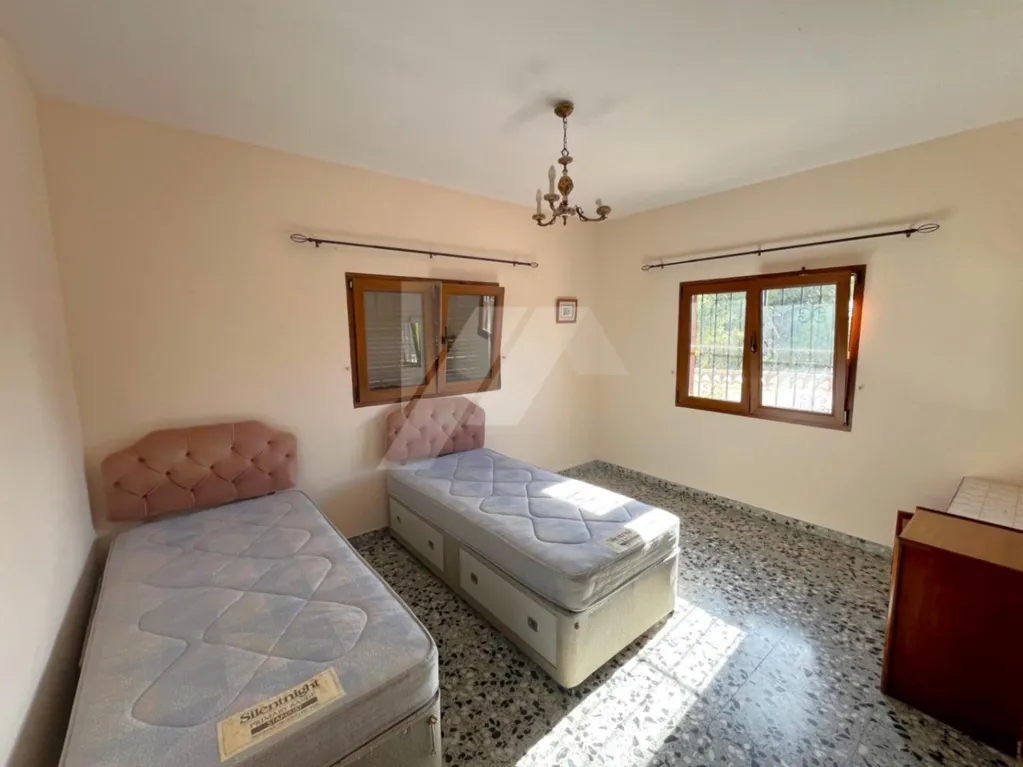 Chambres - Traditional Villa with Large Plot in Cala Advocat