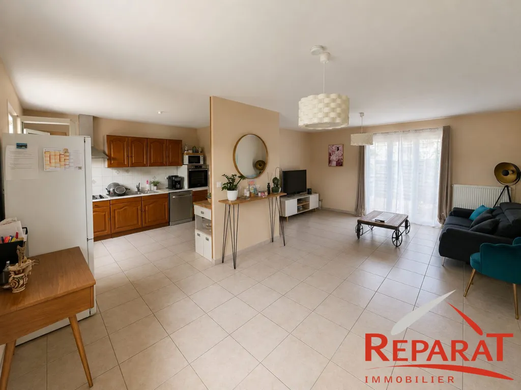 Soggiorno - Ground Floor House with Garage in Larche