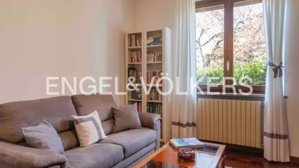Soggiorno - Villa with Garden and Terrace in Castagnito