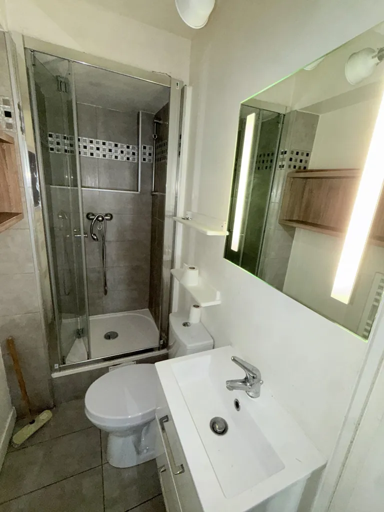 Salles de bain - Appartement T1 Bis à Rouen, Proche Gare
