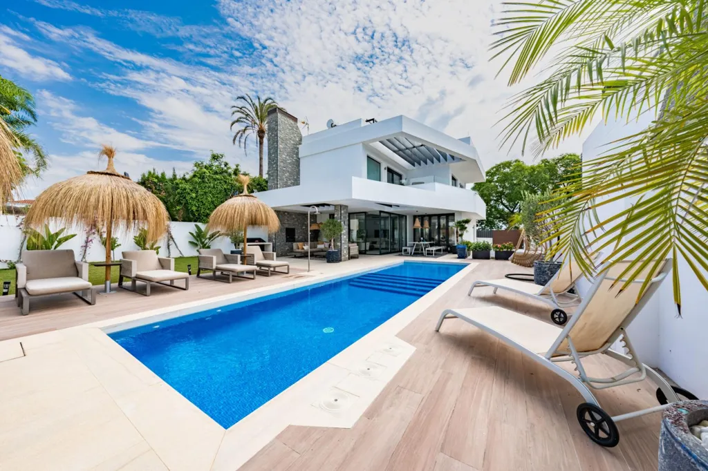 Piscine - Luxury Villa with Private Pool in Marbella