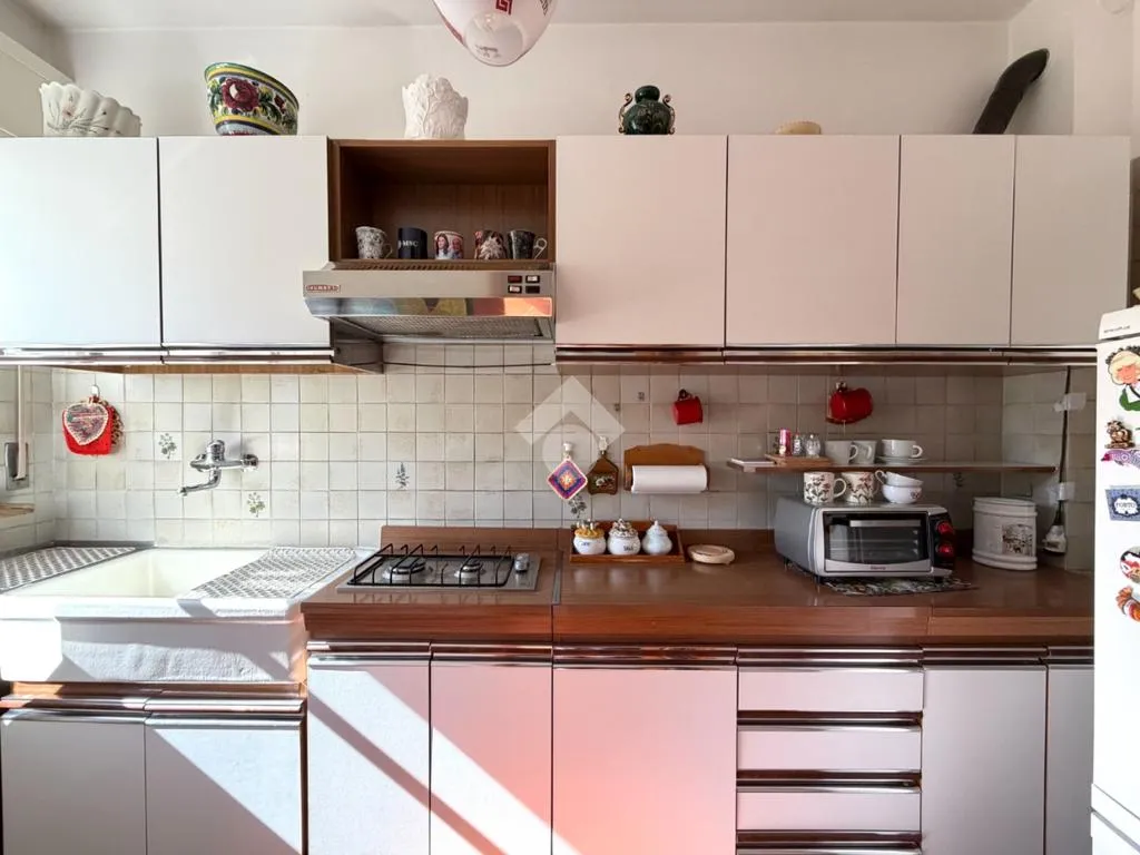 Cucina - Terraced Villa with Garden in Broni