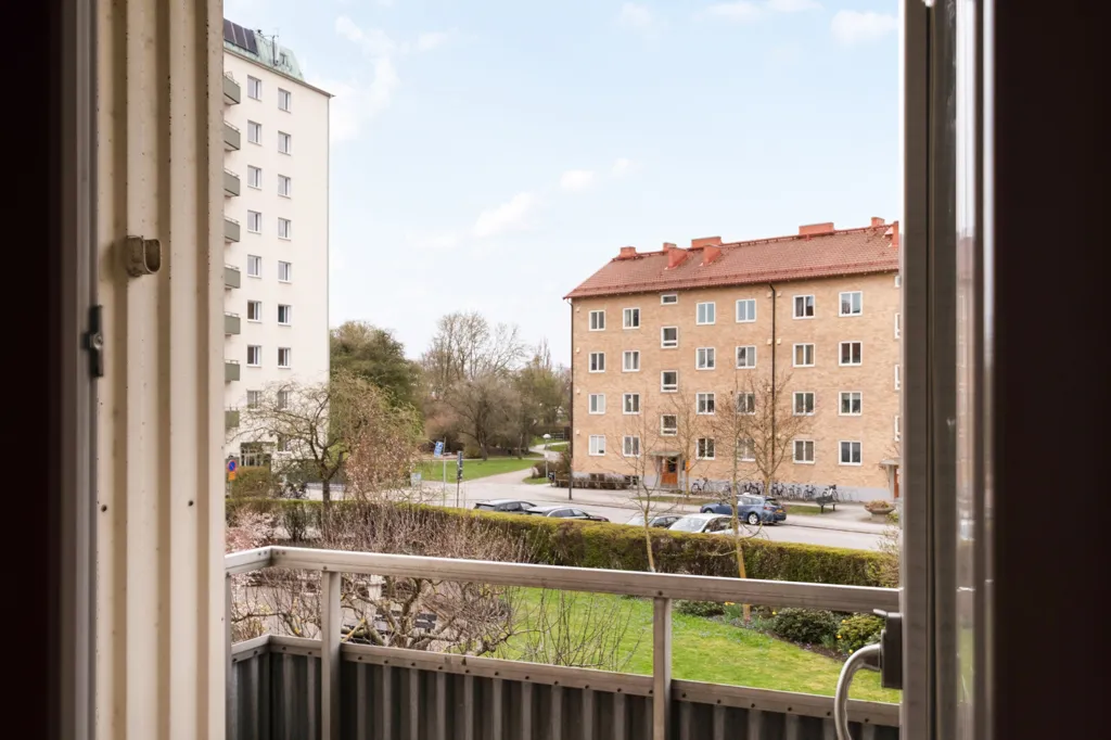Balcone - Apartment with Balcony in Lönngården
