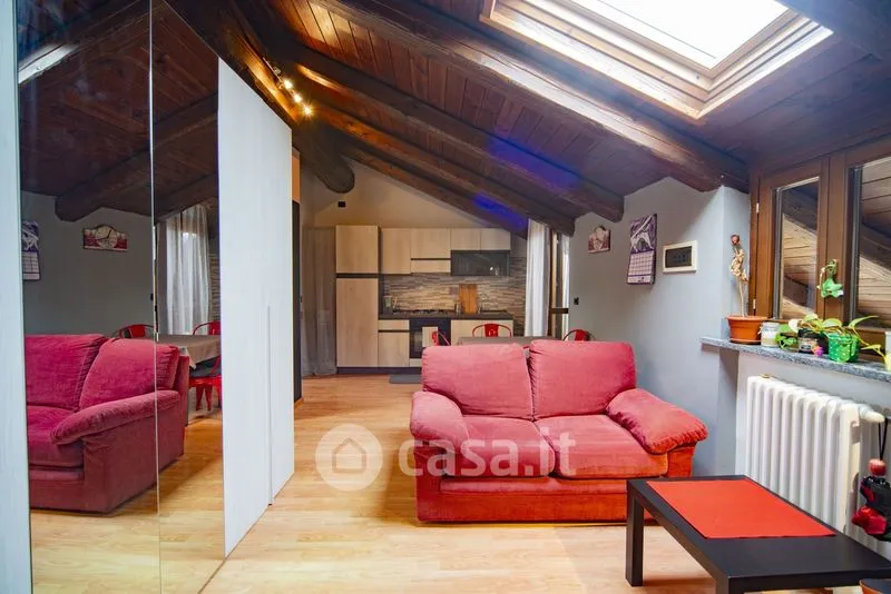 Pièces - Fully Furnished Flat with Balcony in Caraglio
