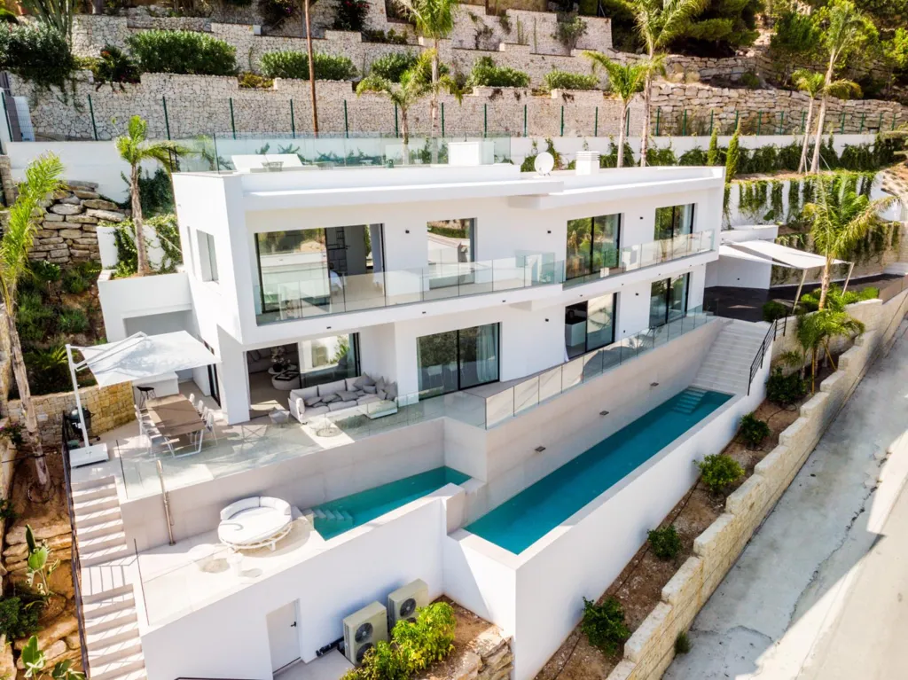 Piscina - Luxury Villa with Sea View in Javea