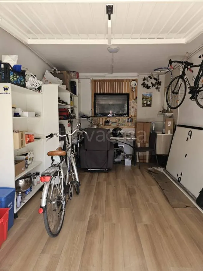 Garage - Modern Apartment with Terrazzone in Pesaro