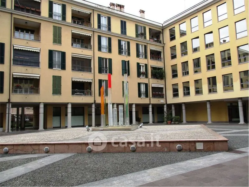 Jardin - Fully Furnished Flat with Balcony in Milan