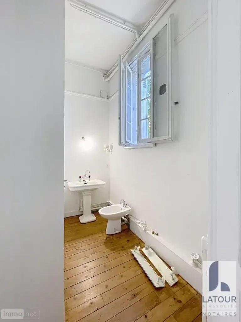Vannitoad - Charming 1890s House with Pool in Périgueux