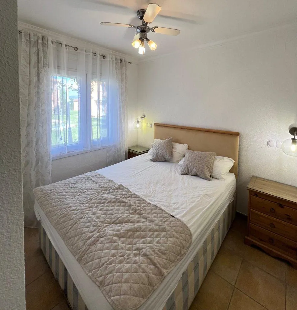Chambres - Furnished Apartment with Pool in Oliva Nova