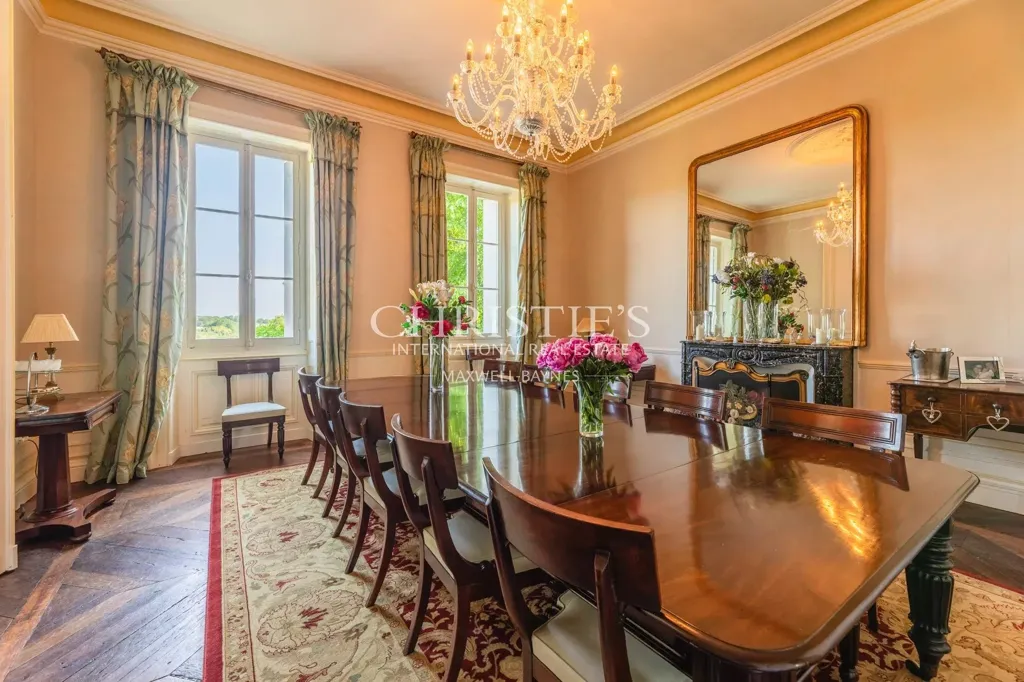Salle à manger - Château Historique près de Saint-Émilion