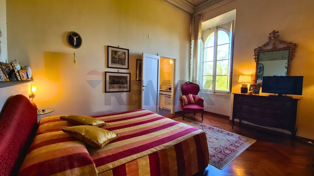 Chambres - Historic Villa with Panoramic Terrace in Lastra a Signa