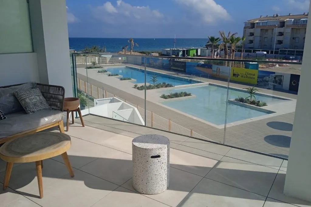 Terrass - Seafront Apartment with Pool in Denia
