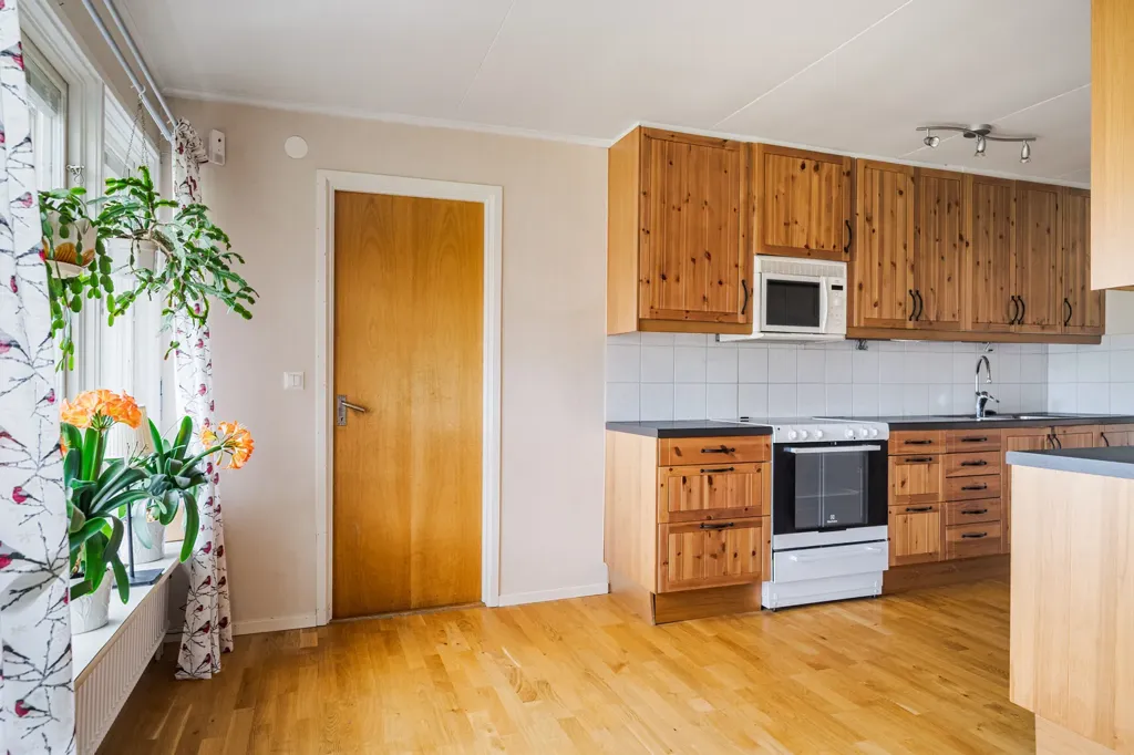Cucina - Spacious Bungalow with Garden in Södermanland