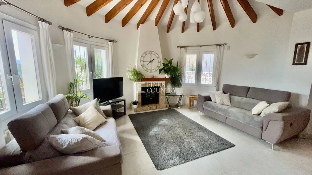 Elutuba - Modern Villa with Panoramic Views in Pedreguer