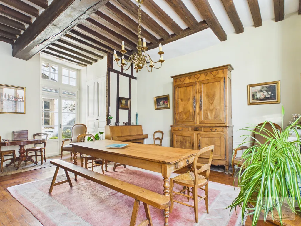 Salle à manger - Demeure du XVIIe siècle avec Cour au Centre de Senlis