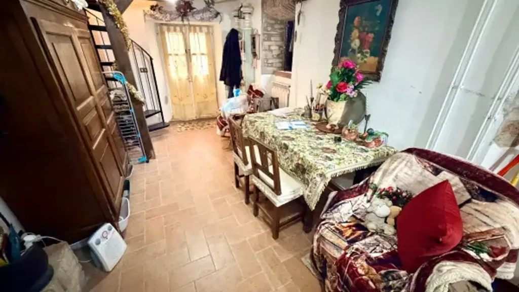 Séjour - Terraced House with Fireplace in Rivergaro