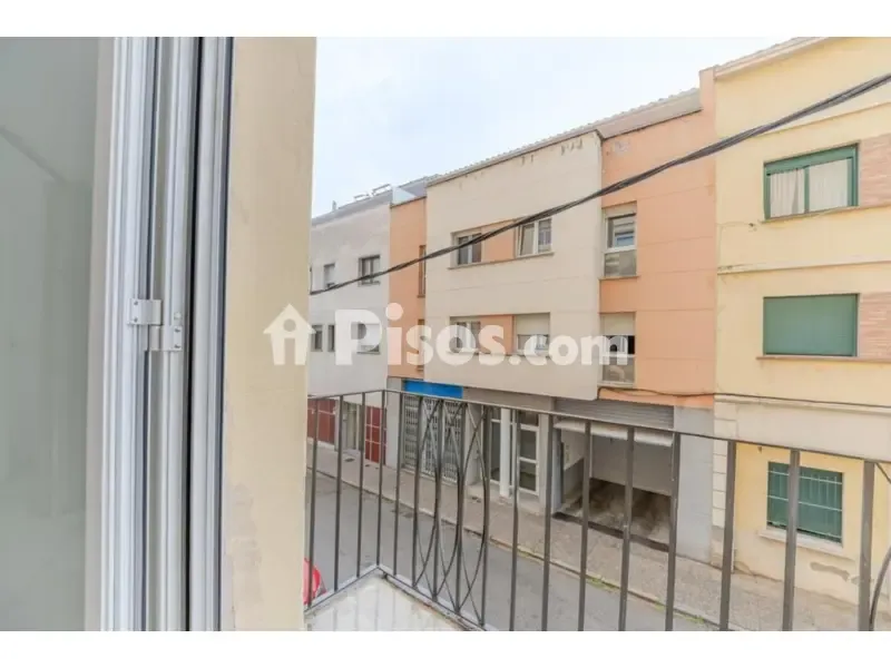 Rõdu - Spacious Apartment with Modern Kitchen in Girona