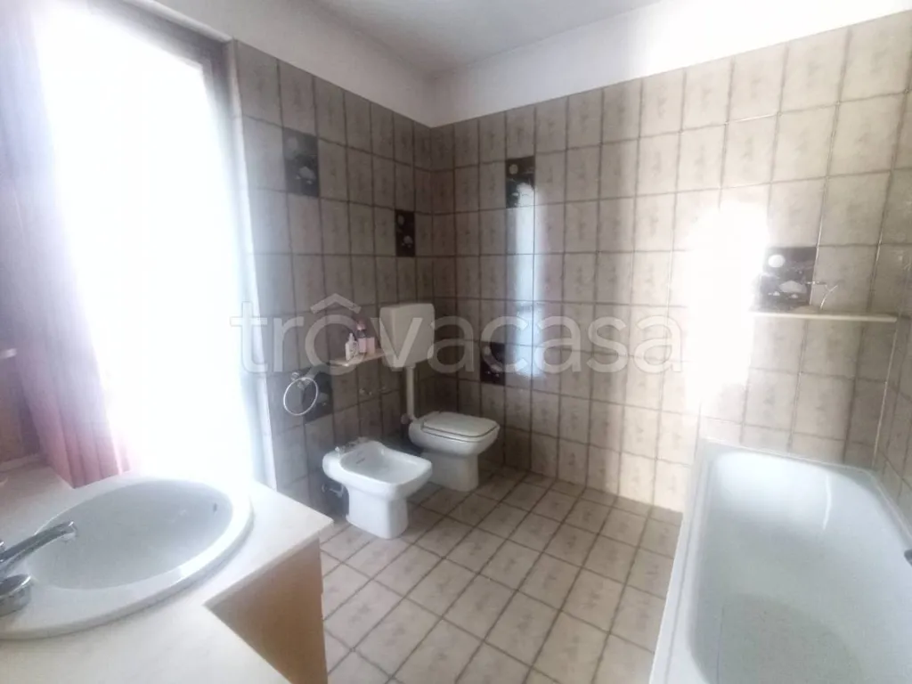 Vannitoad - Terraced Villa with Private Garden in Bellinzago Novarese