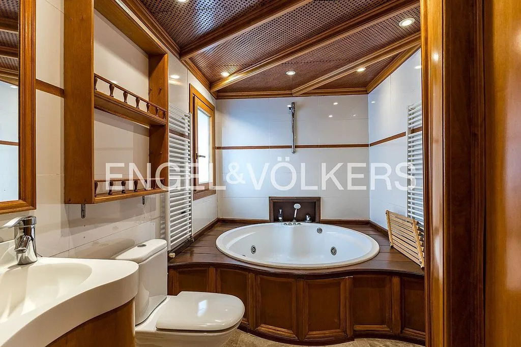 Badezimmer - Señorial House with Pool in Sant Just Desvern