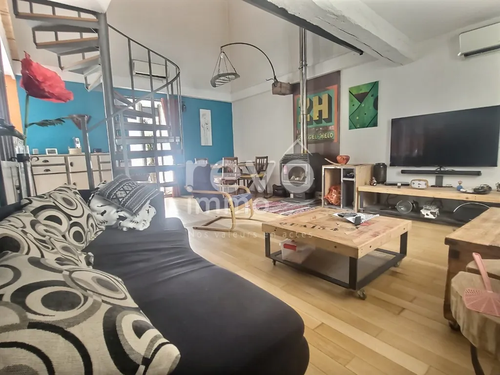 Elutuba - Architect-designed House with Veranda in Bouligneux