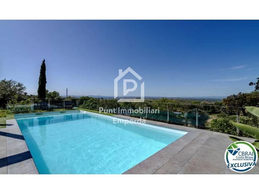 Piscina - Chalet with Pool in Palau-Saverdera