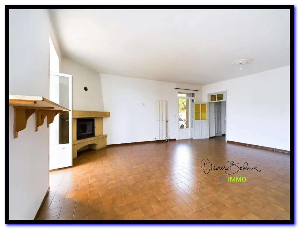 Soggiorno - Village House with Garage in Serhac