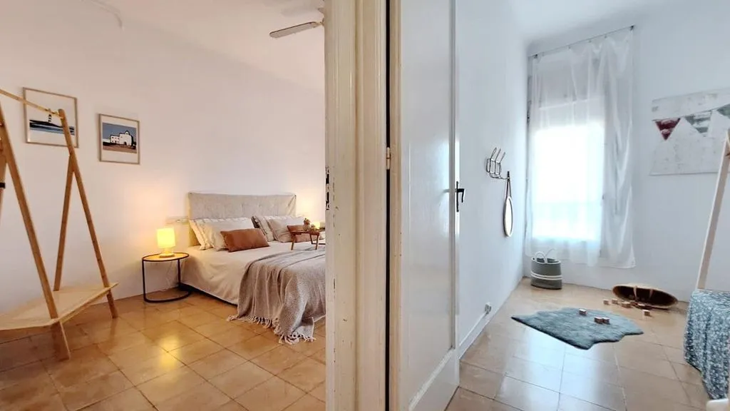 Dormitorios - Villa con vistas al mar en Premià de Mar