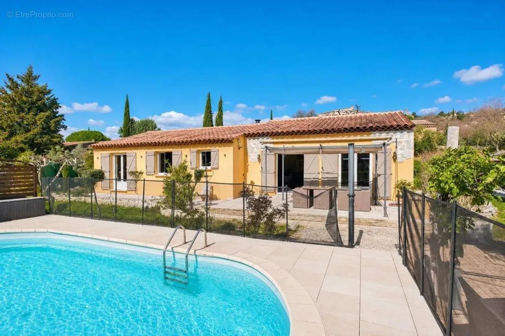 Piscina - Family House with Pool in Callian