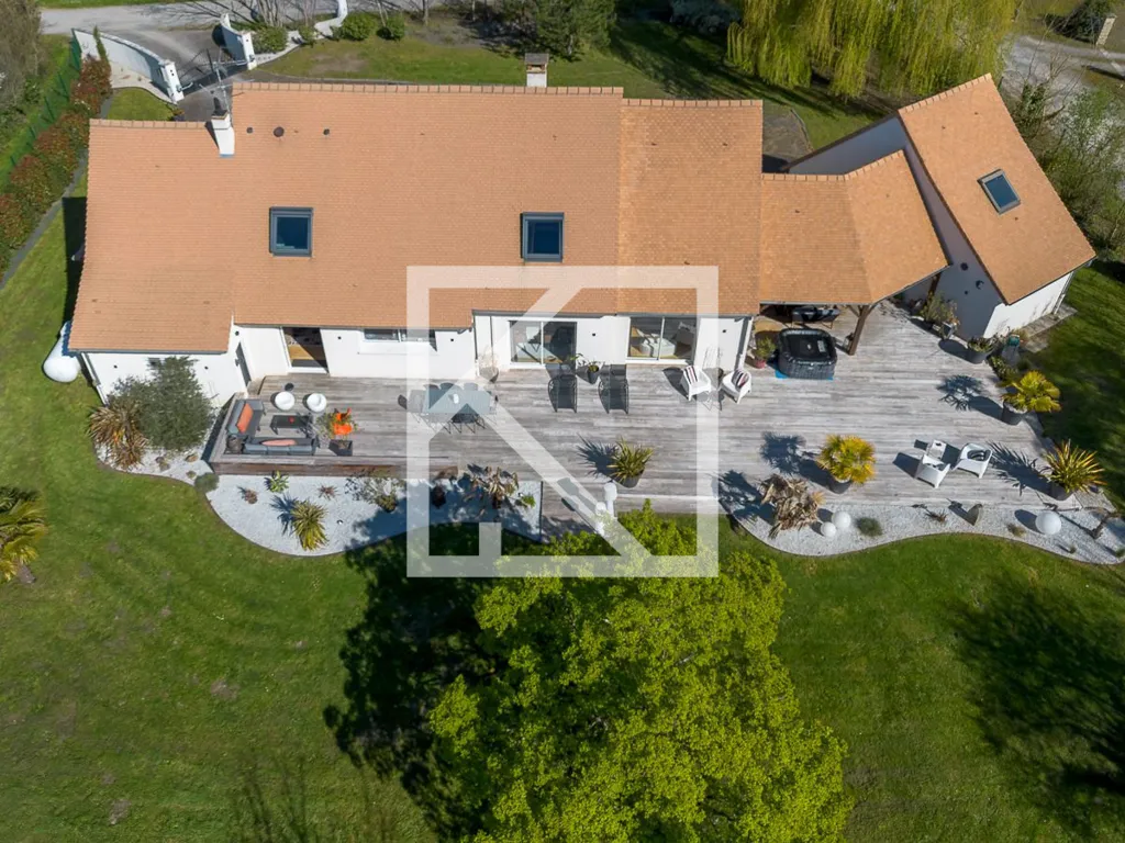 Õhuvaade - Luxury House with Large Terrace in Le Mans