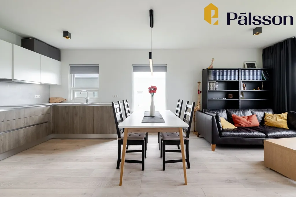 Sala da pranzo - 4-Bed Apartment with Balcony in Vogar
