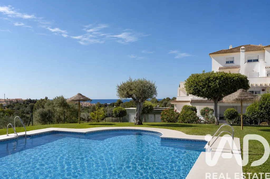 Piscine - 2-Bed Apartment with South Terrace in Río Real Golf, Marbella