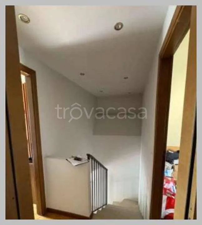 Stanze - Two-Level Apartment with Garden in Monticello Brianza