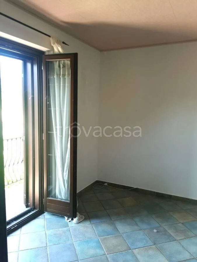 Pièces - Rustic Villa with Garden in Pocapaglia