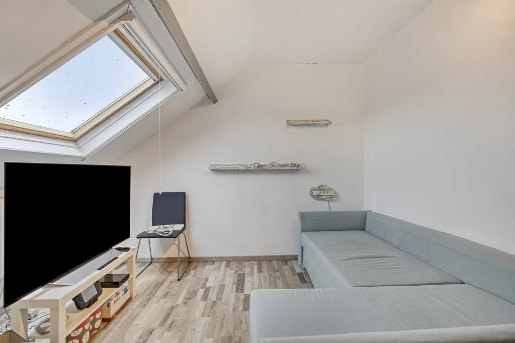 Pièces - Appartement Cosy avec Emplacement Central à Merksem