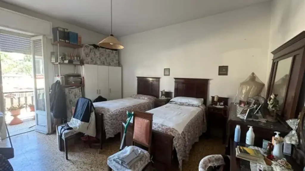 Chambres - Three-Bedroom Apartment with Terrace in Signa