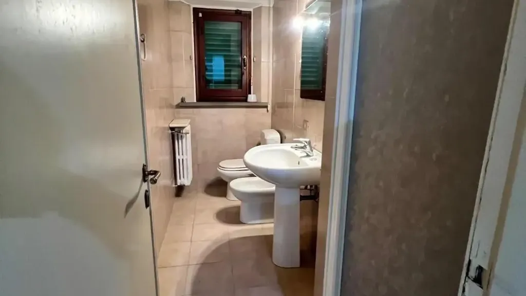 Salles de bain - Rustic Villa with Garden in Empoli