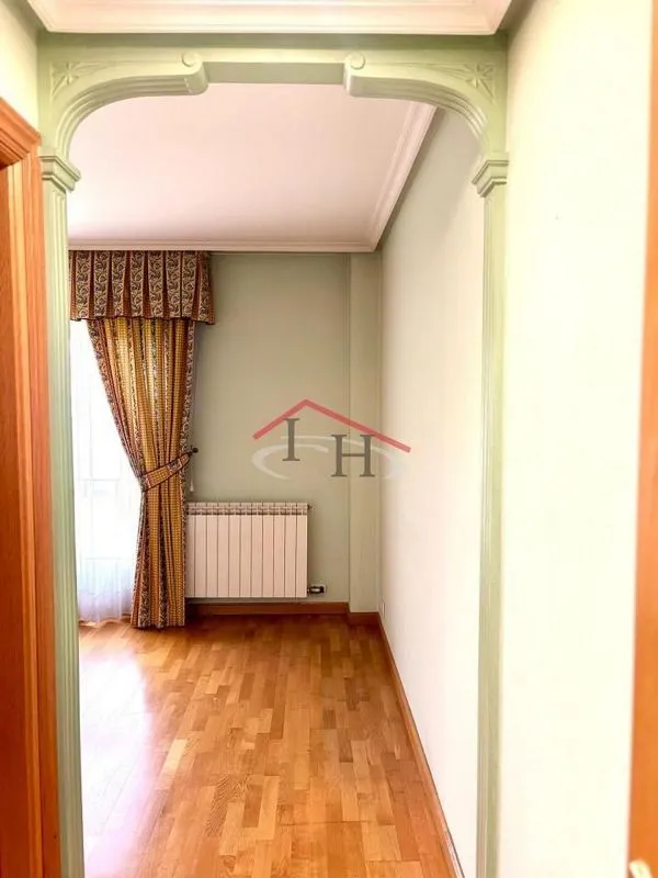 hallway_entrance