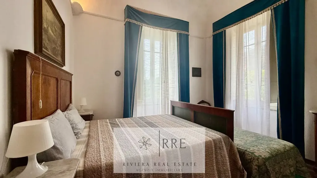 Chambres - Semi-detached House with Sea View in Loano