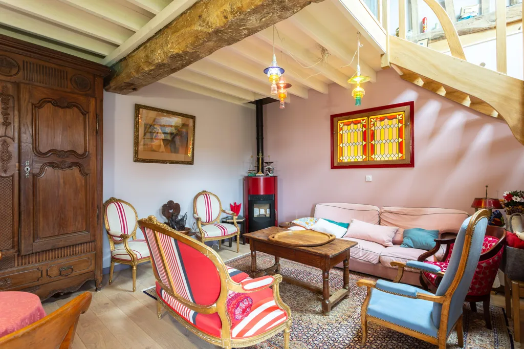 Living Room - Charming Ensemble with Pool in Gerberoy