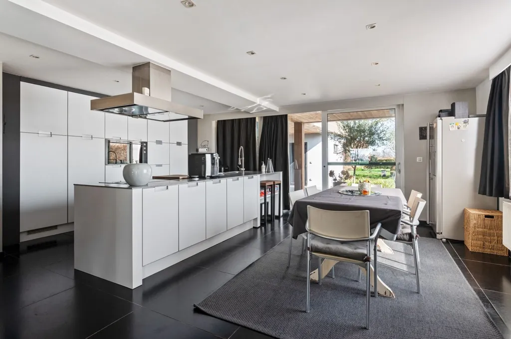 3-bedroom house in Hoevenen