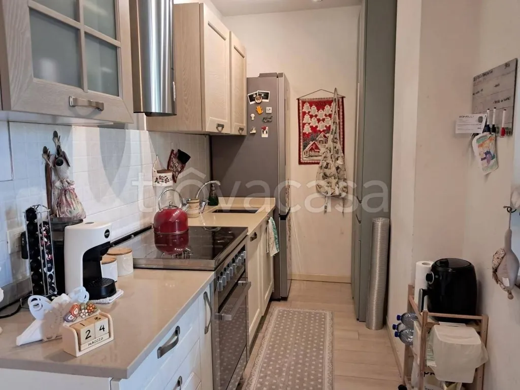 Kitchen - Modern Villa with Private Garden in Ravenna