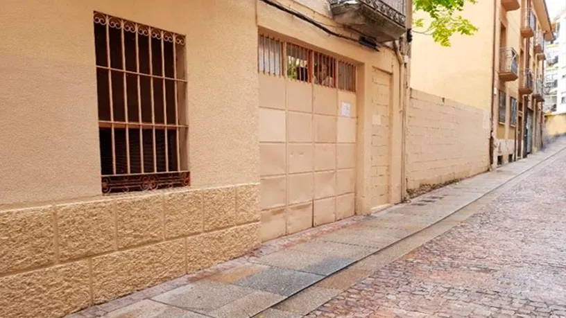 Extérieur - Historic Plot with Protected Facade in Zamora