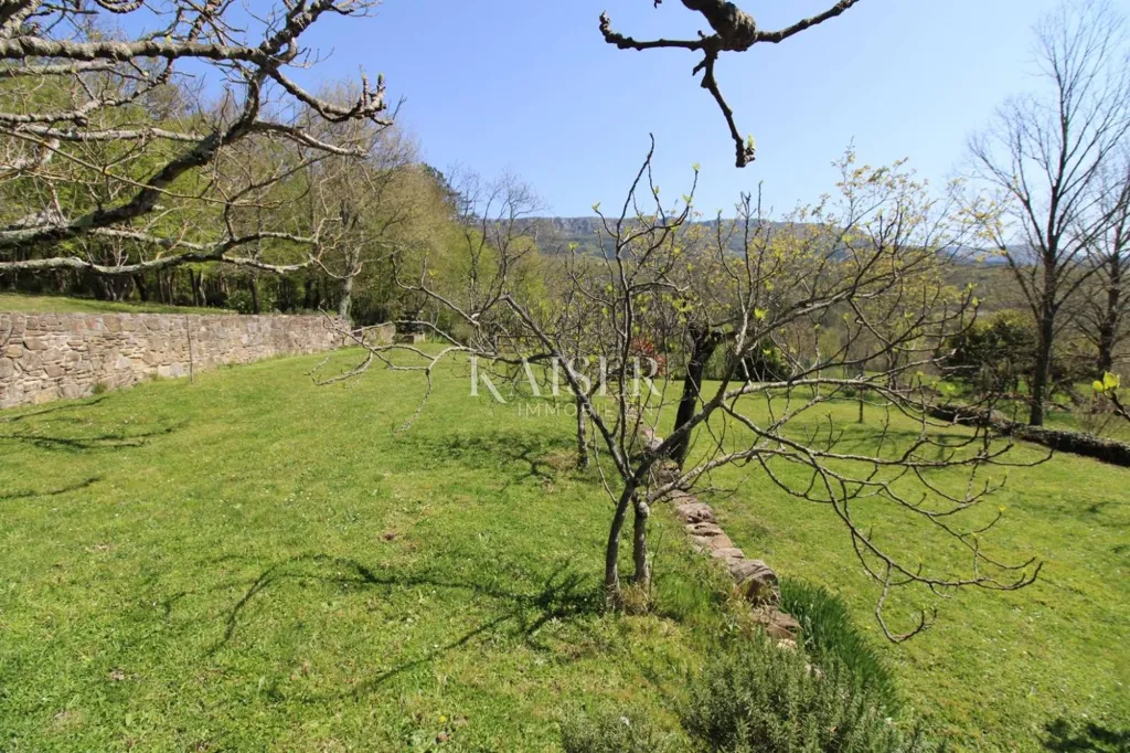 Jardin - Country House with Large Garden in Buzet