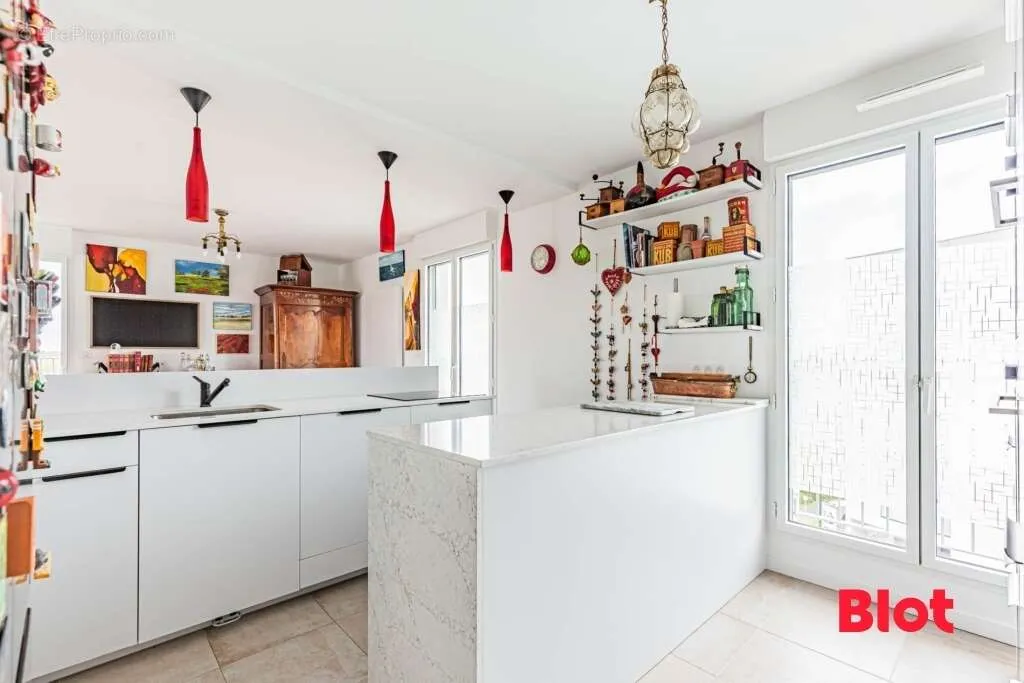 Cucina - Apartment with Panoramic View in Nantes