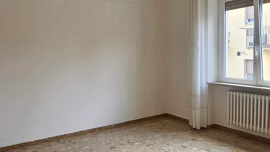 Pièces - Apartment with Marble Flooring in Jesi