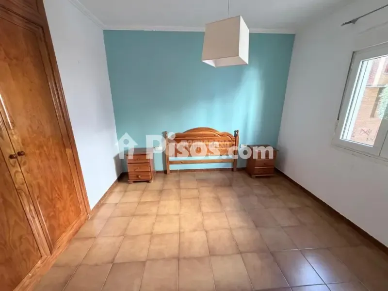 Bedrooms - Apartment with Climalit Windows in Reina Sofía